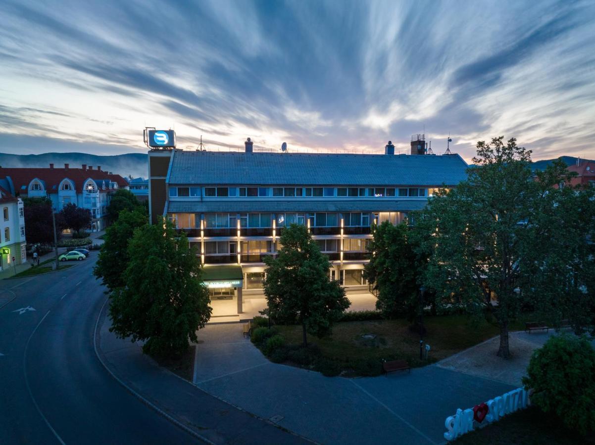 Hotel Bodrog Wellness & Elix Spa Шарошпатак Экстерьер фото